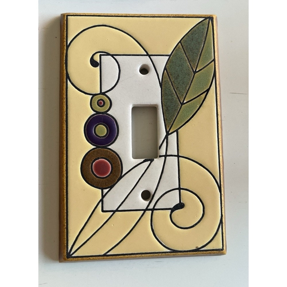 All Fired‎ Up Canada Leaf Spiral Single Switchplate Ceramic AG305 Yellow Green